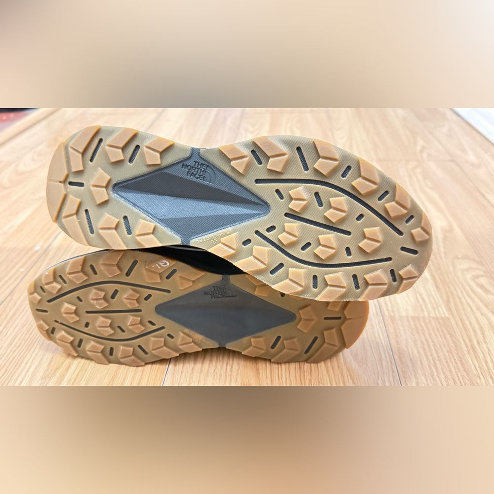 The North Face Trail Running / Outdoor Sneakers. Never worn.NWOT. Fast 📦 - Picture 14 of 15